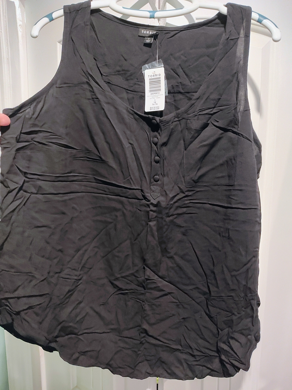 torrid Black Sleeveless Button-Front Tank Top